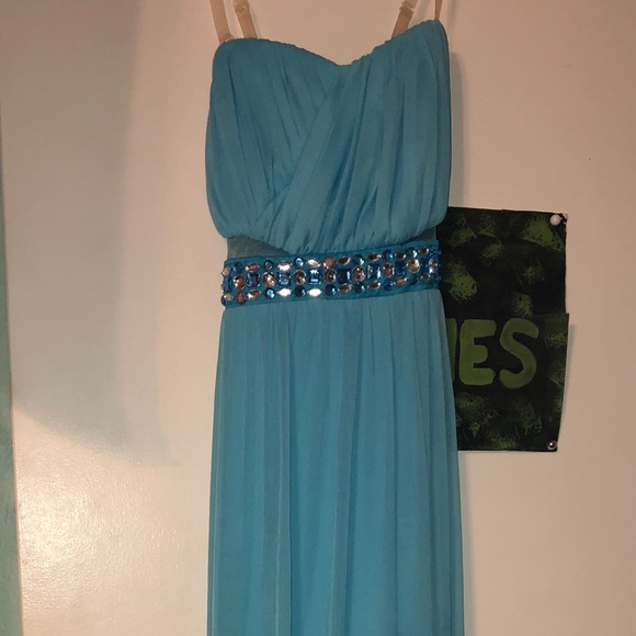 Prom Dress - Picture 3 of 3